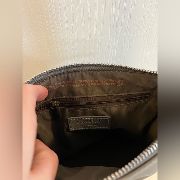 MAT & NAT - SAM VEGAN CROSSBODY BAG - GREY - Picture 6 of 8